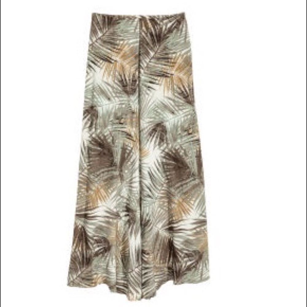 H&M printed Maxi Skirt- size 10